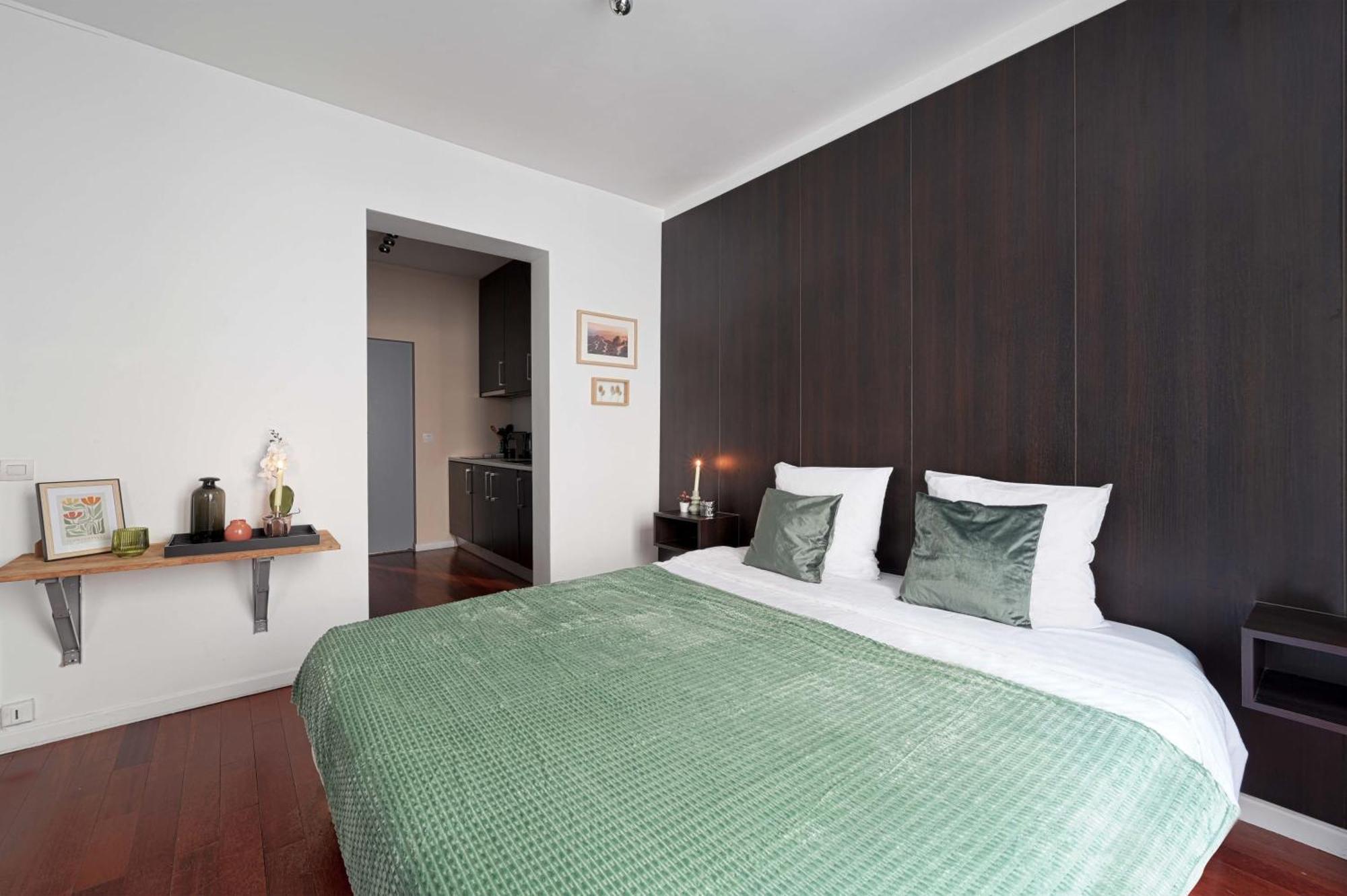 Апартаменты Large Modern Studio Close To The Eiffel Tower And Paris Highlights Экстерьер фото